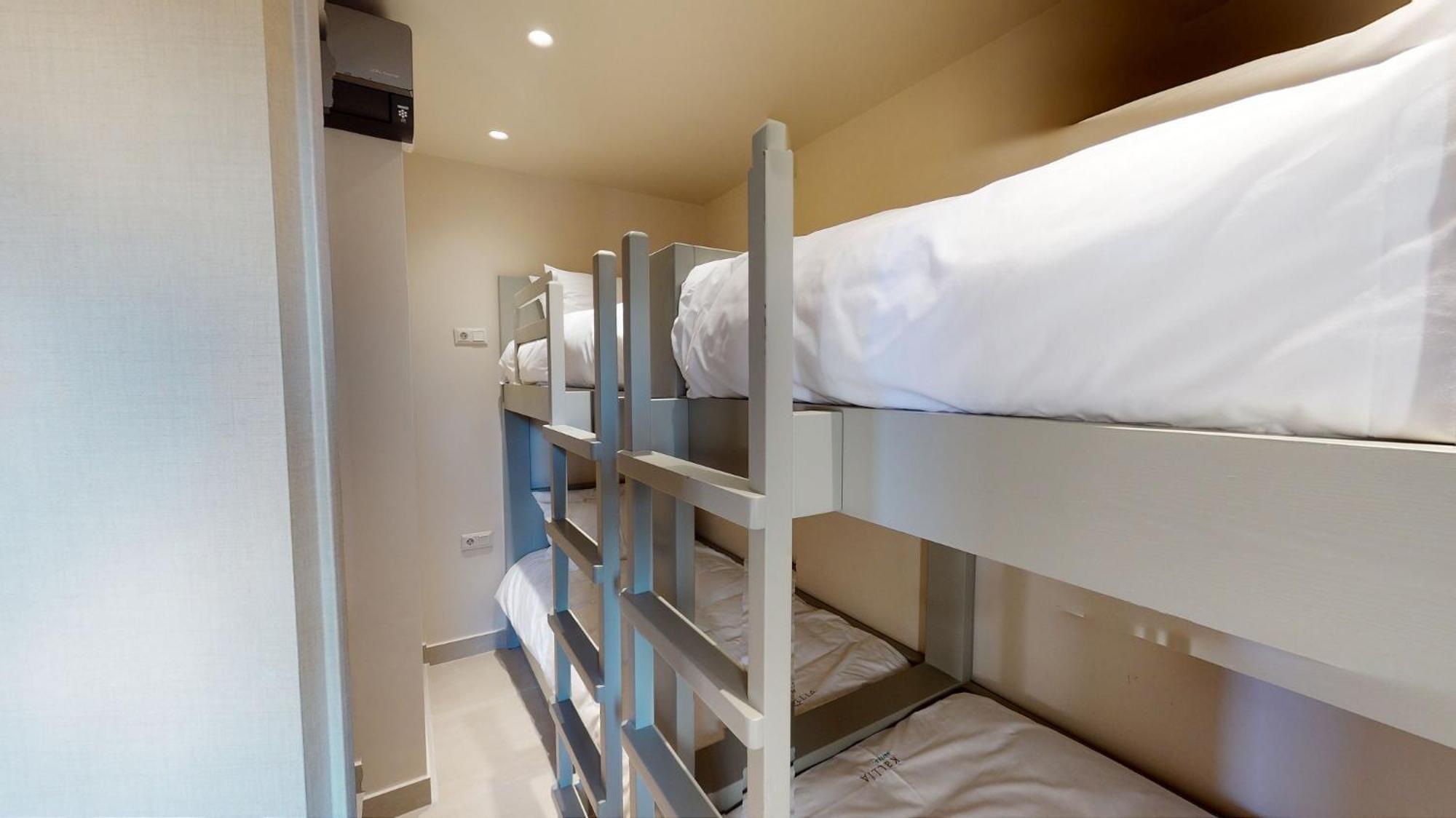 Kallia Suites- Chorefto Rum bild