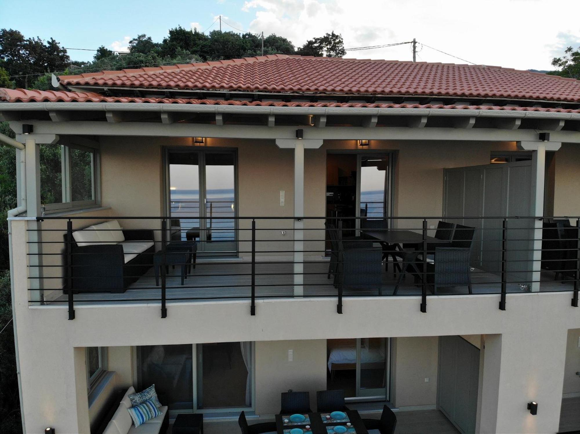 Kallia Suites- Chorefto Rum bild